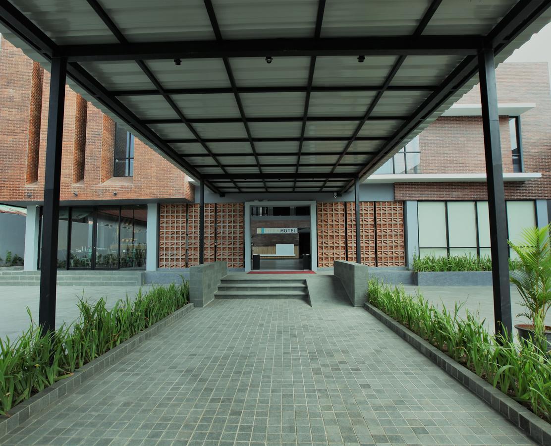 Fitra Hotel Majalengka Exterior foto